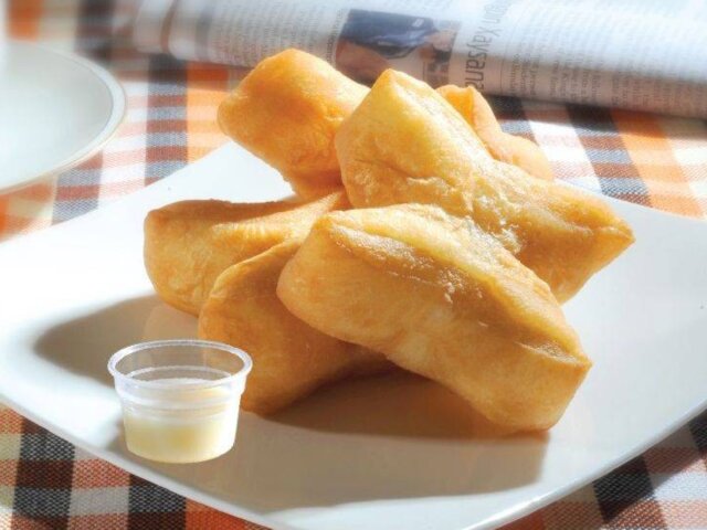 Patongko (Thai fried dough)